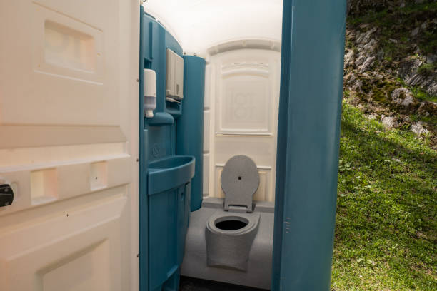 Portable Toilet Options We Offer in Fort Atkinson, WI